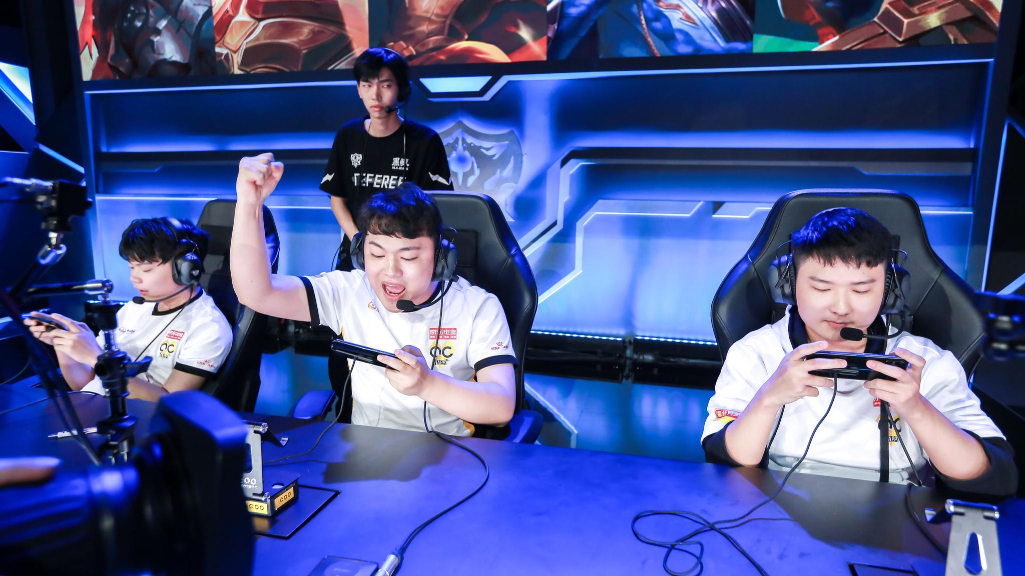 2025英雄联盟全球总决赛决赛将至，EDG、DK上演终极对决