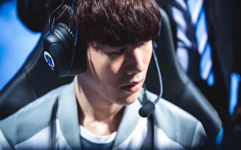 里程碑！Faker成为首位达成全球总决赛100胜的选手