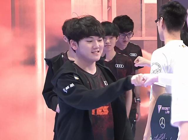 LPL赛事官网更新：LNG二队辅助Mysun加入一队阵容名单